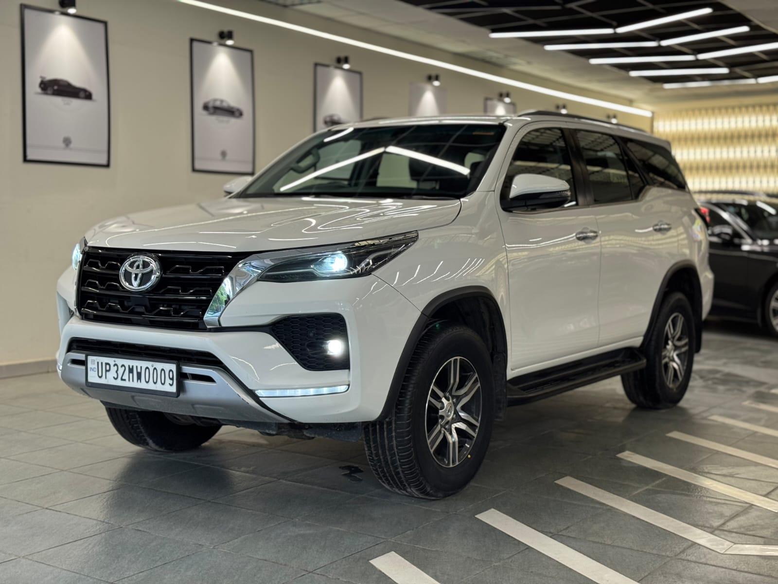 Toyota Fortuner Legender 4x2