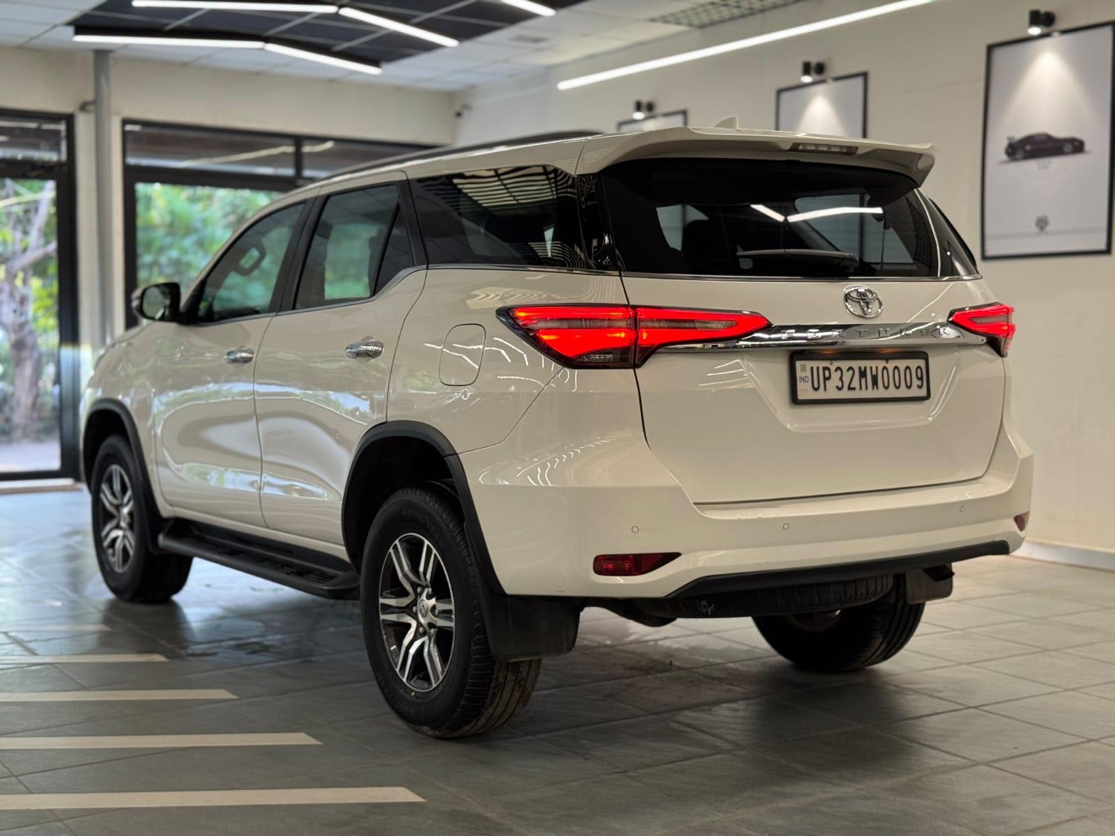 Toyota Fortuner Legender 4x2