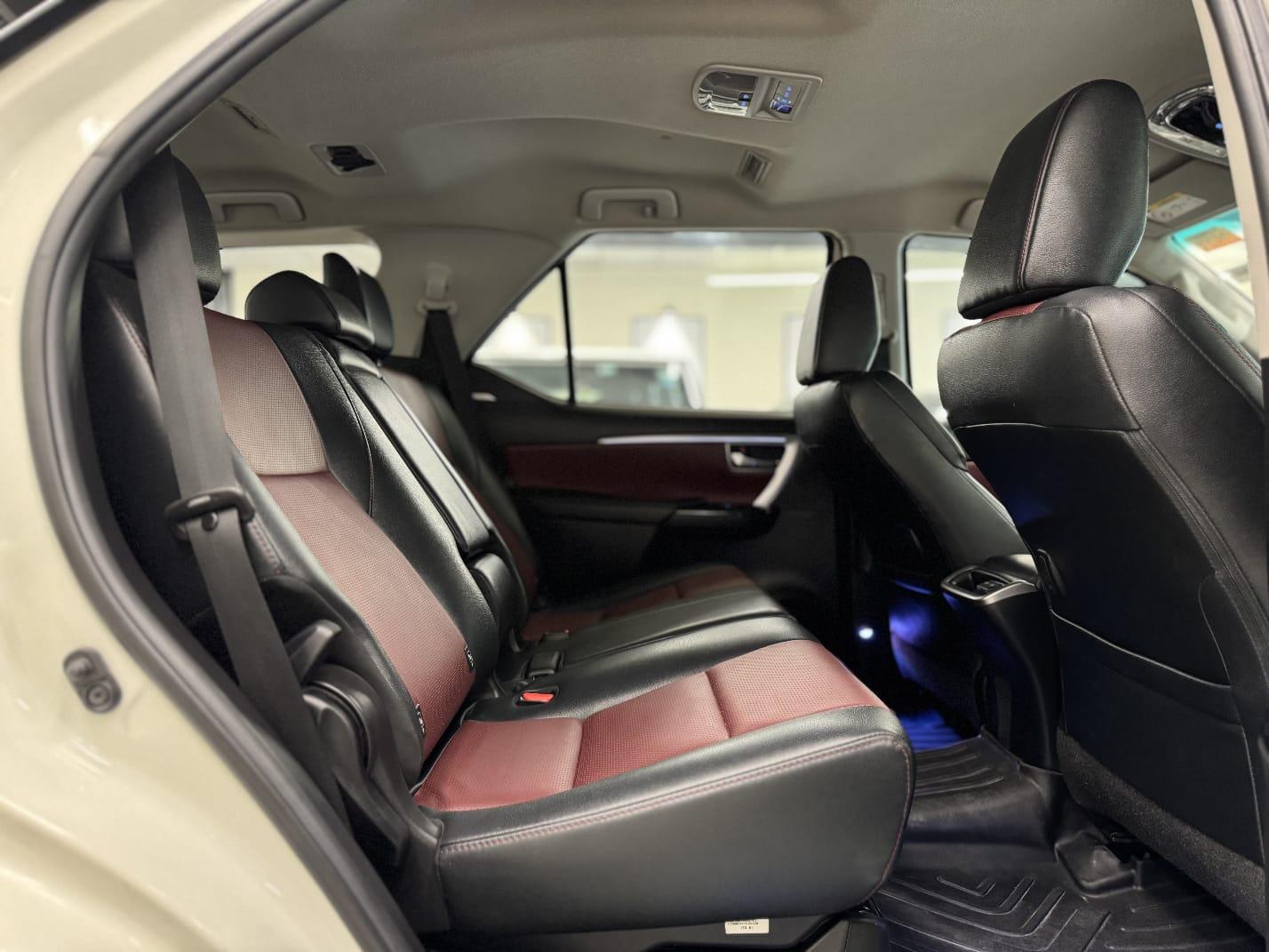 Toyota Fortuner Legender 4x4