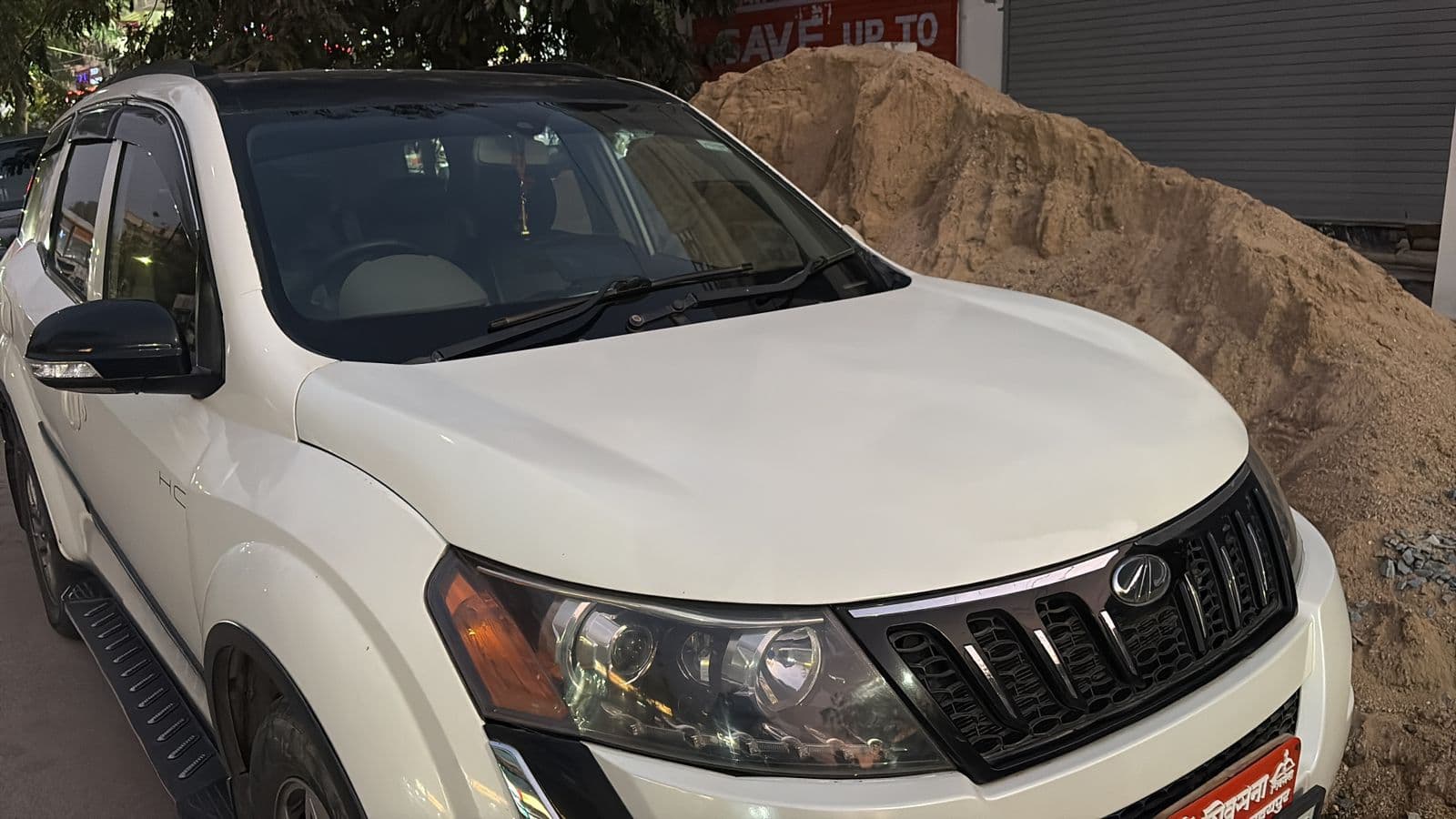 Mahindra XUV500 [2011-2015]