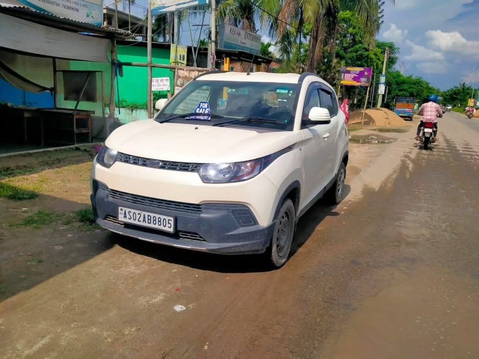 Mahindra KUV100 NXT