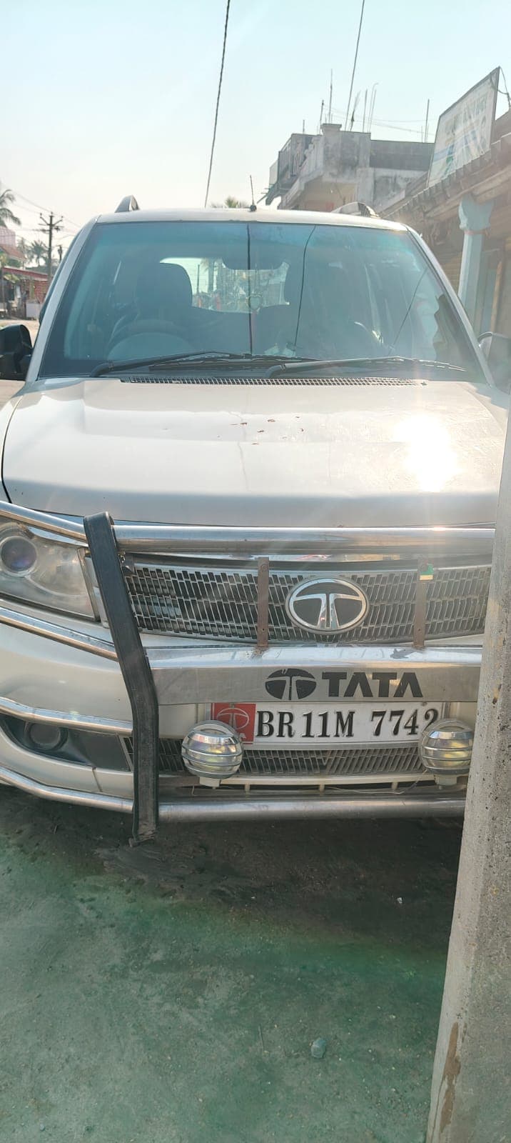 Tata Safari Storme [2012-2015]