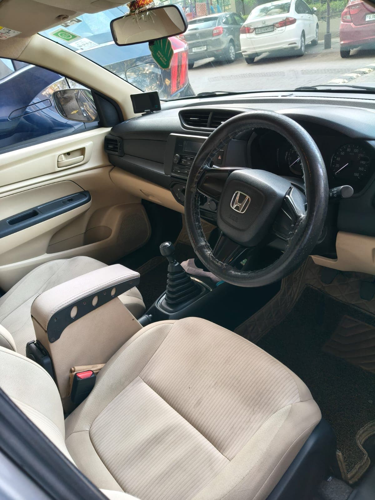 Honda AMAZE 1.2 E MT (I-VTEC) 2019 exterior | Hooter
