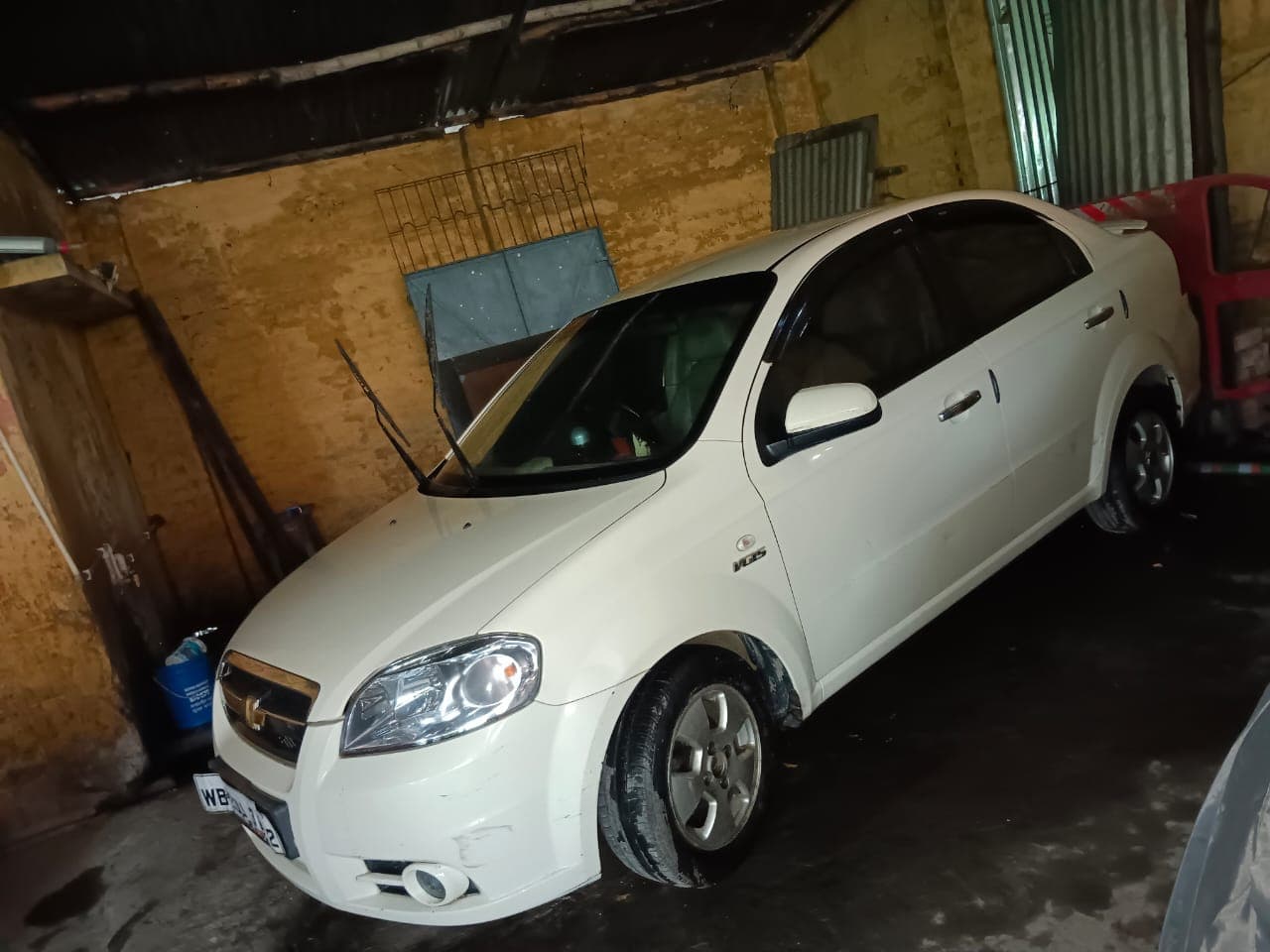 Chevrolet CHEVROLET AVEO LT 2009 exterior | Hooter