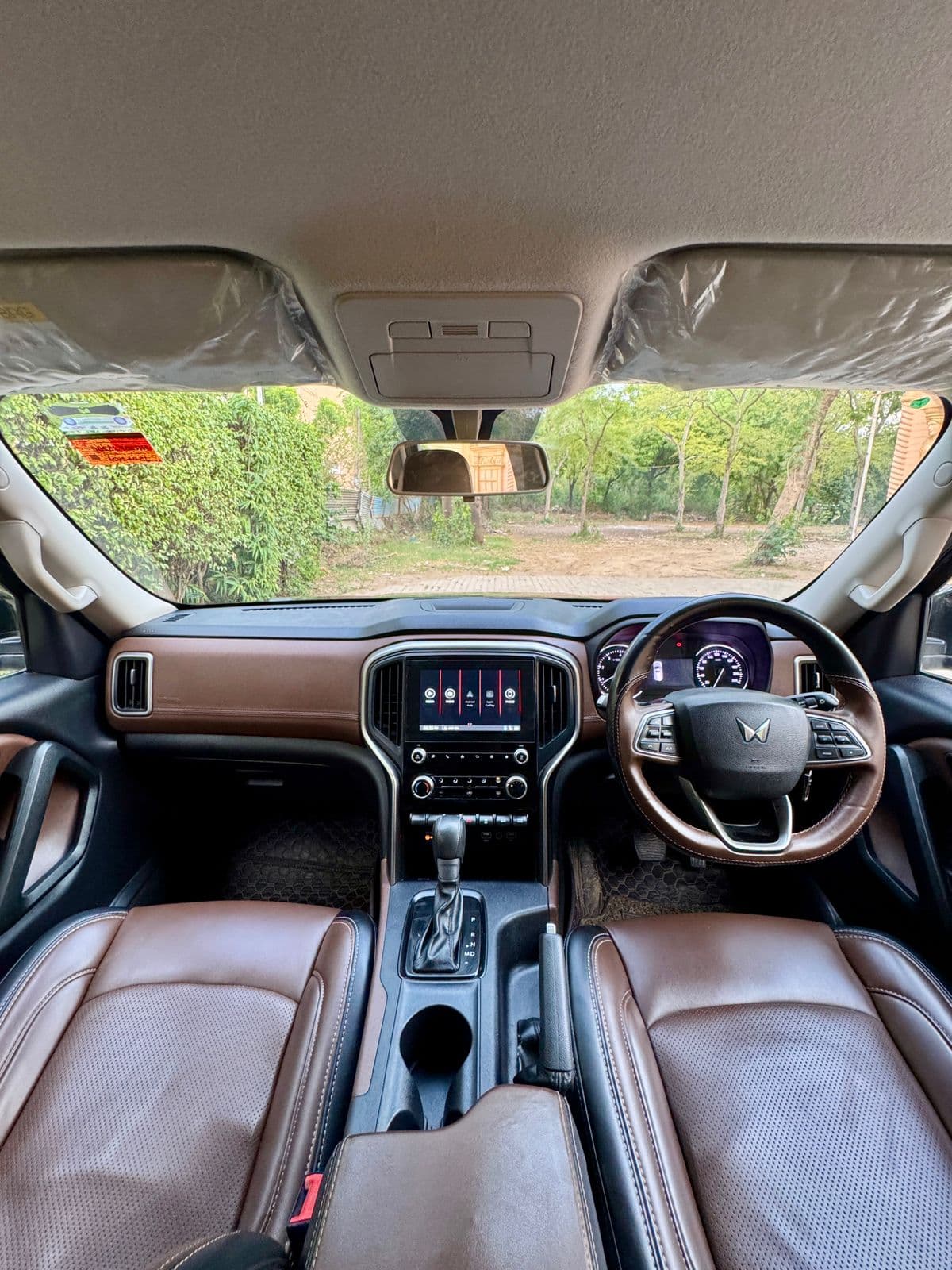 2024 MAHINDRA & MAHINDRA LIMITED SCORPIO-N D AT 2WD Z4 7S image | Hooter