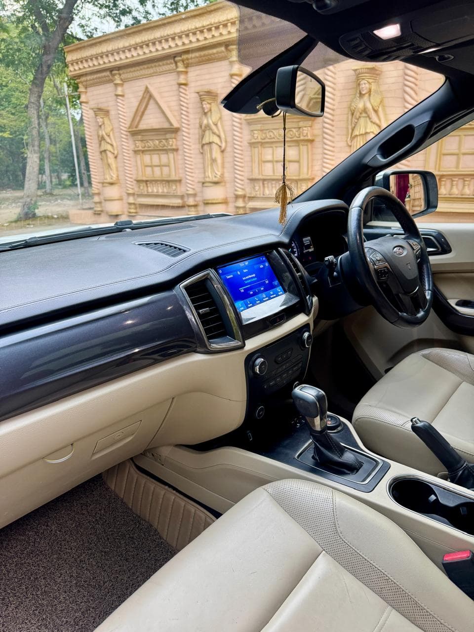 2019 FORD INDIA PVT LTD ENDEAVOUR 3.2 TITANIUM+ 4X4 AT image | Hooter