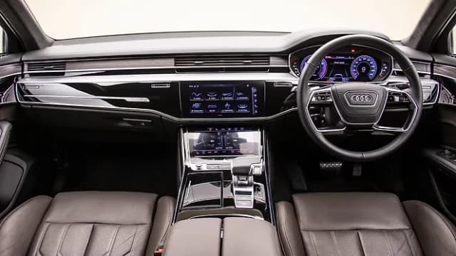 Audi A8 L Dashboard