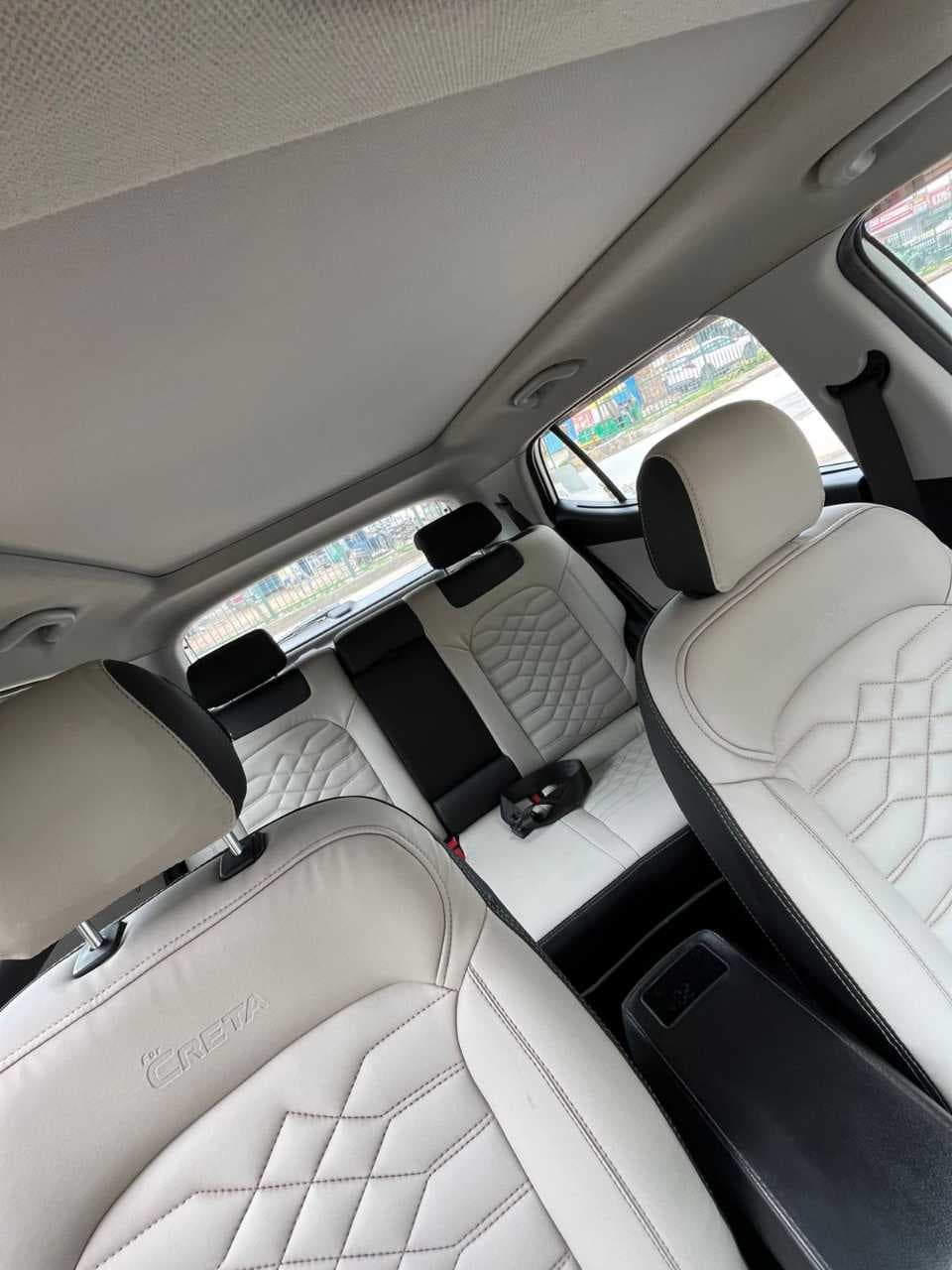 INTERIOR image for CRETA 1.5 CRDI AT SX | Hooter