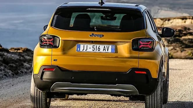 Jeep Avenger Rear View | Hooter