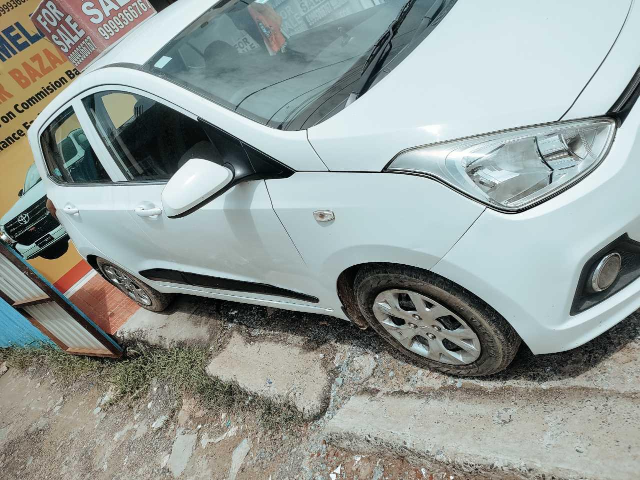 EXTERIOR image for GRAND I 10