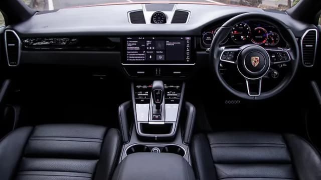 Porsche Cayenne Coupe Dashboard