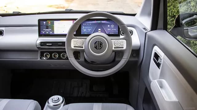 MG Comet EV Steering Wheel | Hooter