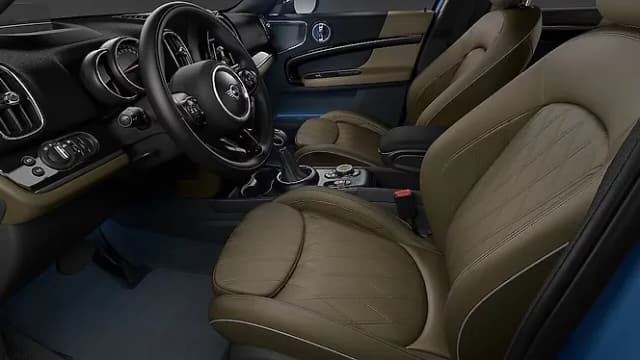 MINI Countryman Front Row Seats Front Row Seats