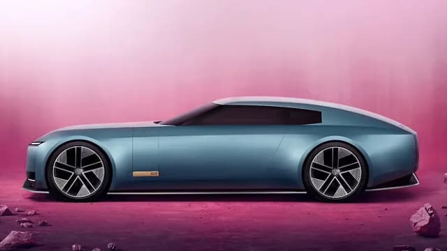 Jaguar E-Pace Left Side View | Hooter