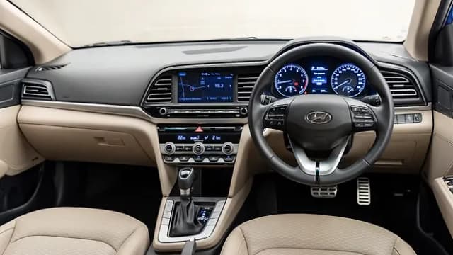 Hyundai Elantra Dashboard