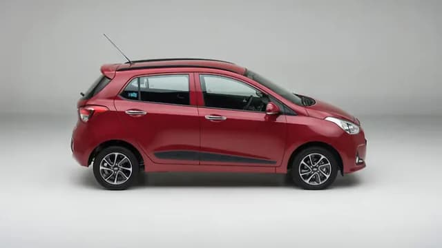 Hyundai Grand i10 Right Side View