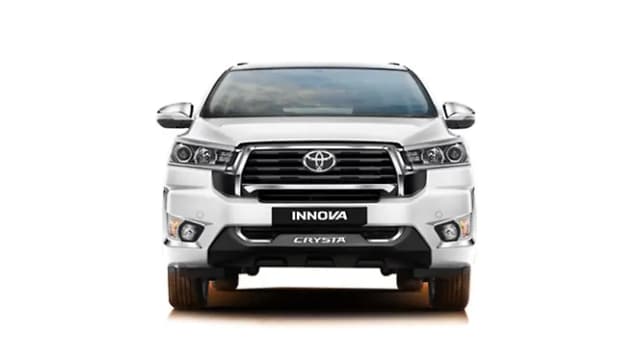 Toyota Innova Crysta Front View