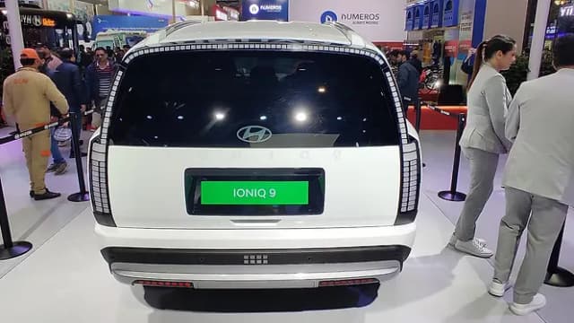 Hyundai Ioniq 9 Rear View