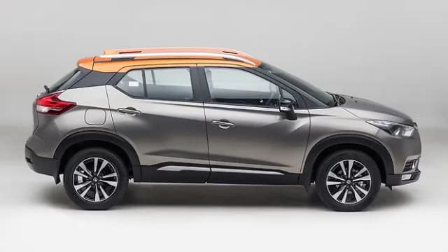 Nissan Kicks Right Side View