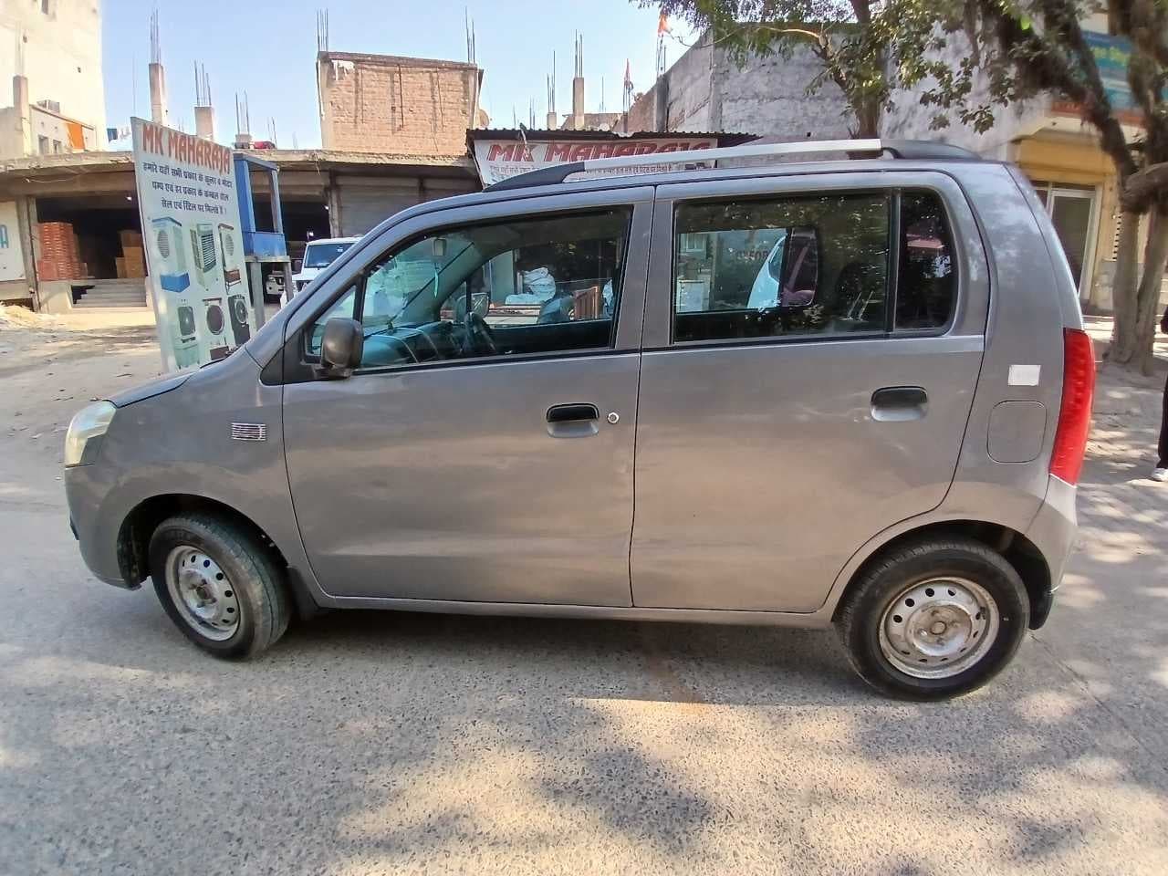 EXTERIOR image for WAGON R LXI BS4 | Hooter