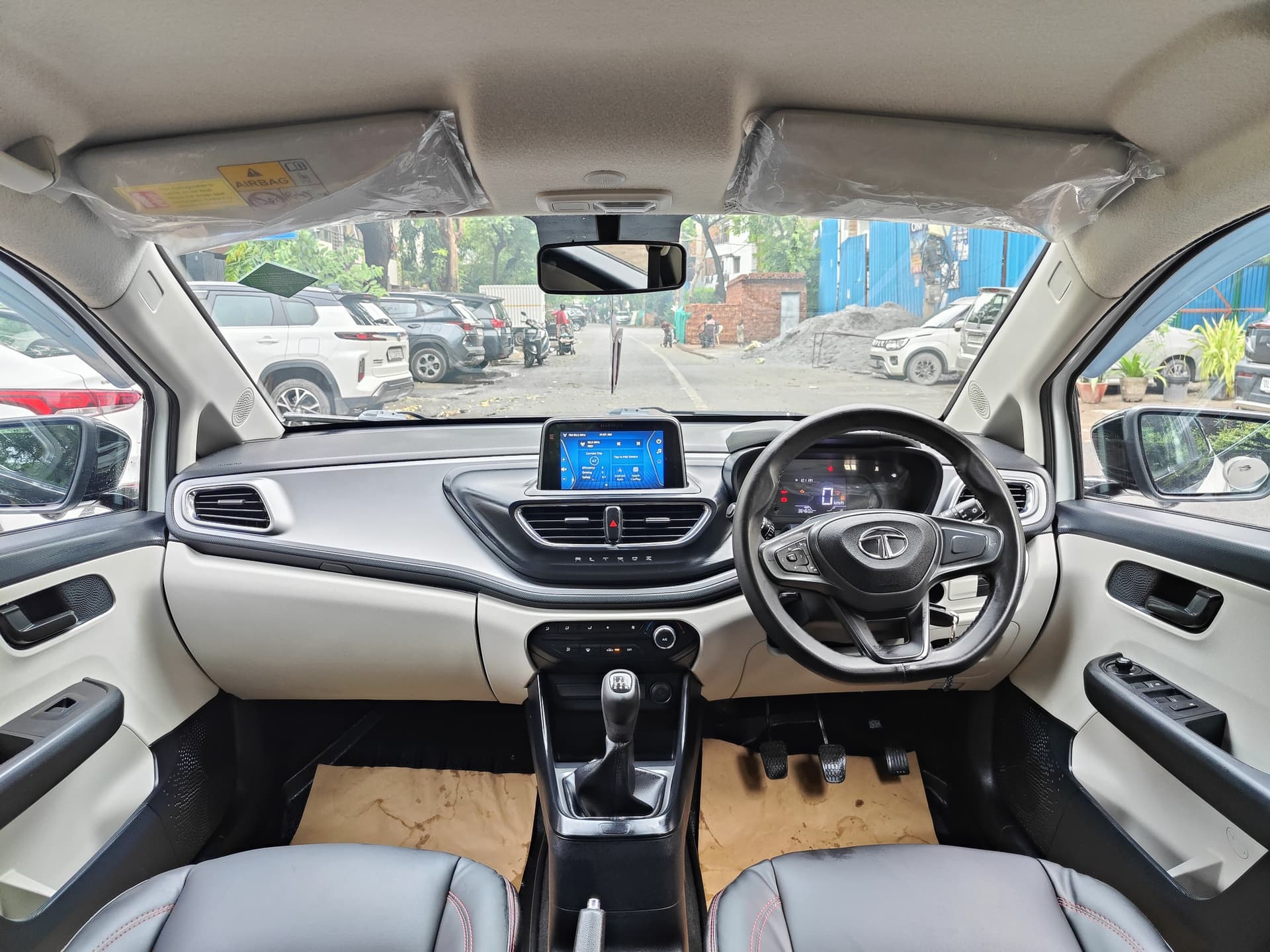 EXTERIOR image for Altroz [2020-2025] | Hooter