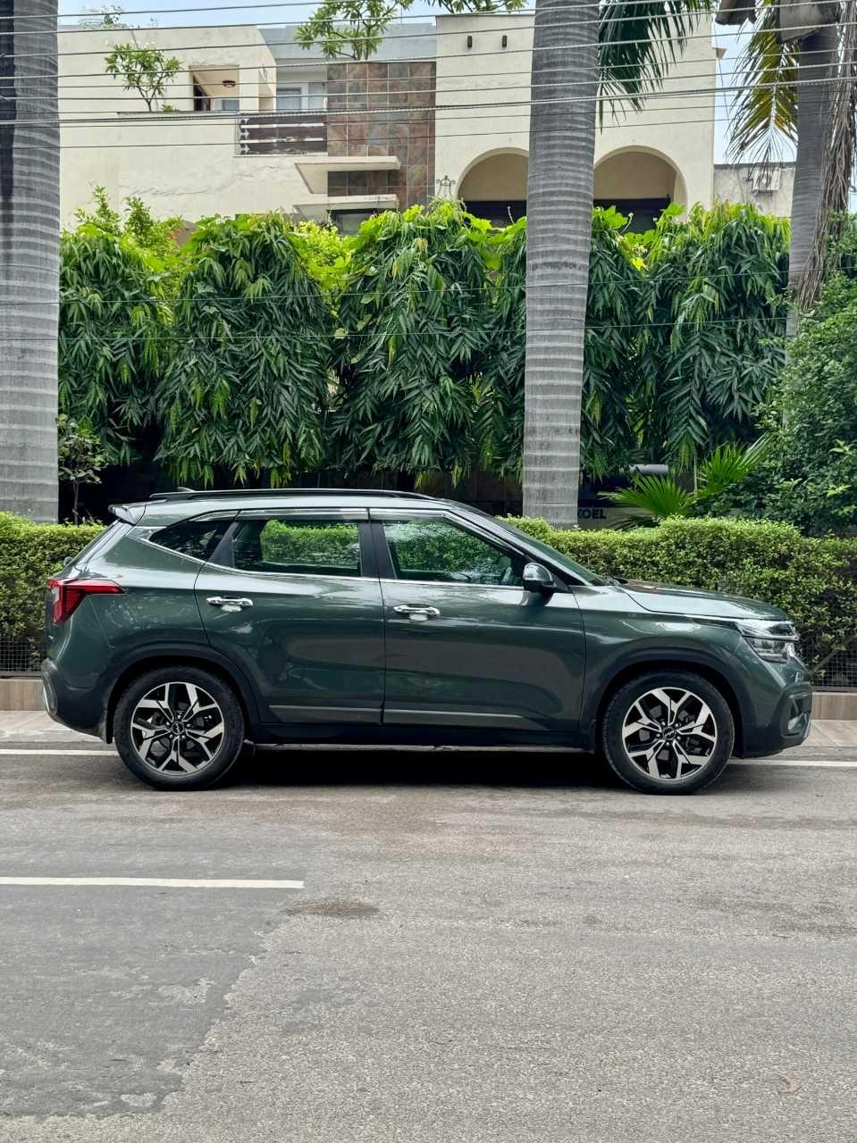 EXTERIOR image for SELTOS D1.5 6AT GTX PLUS