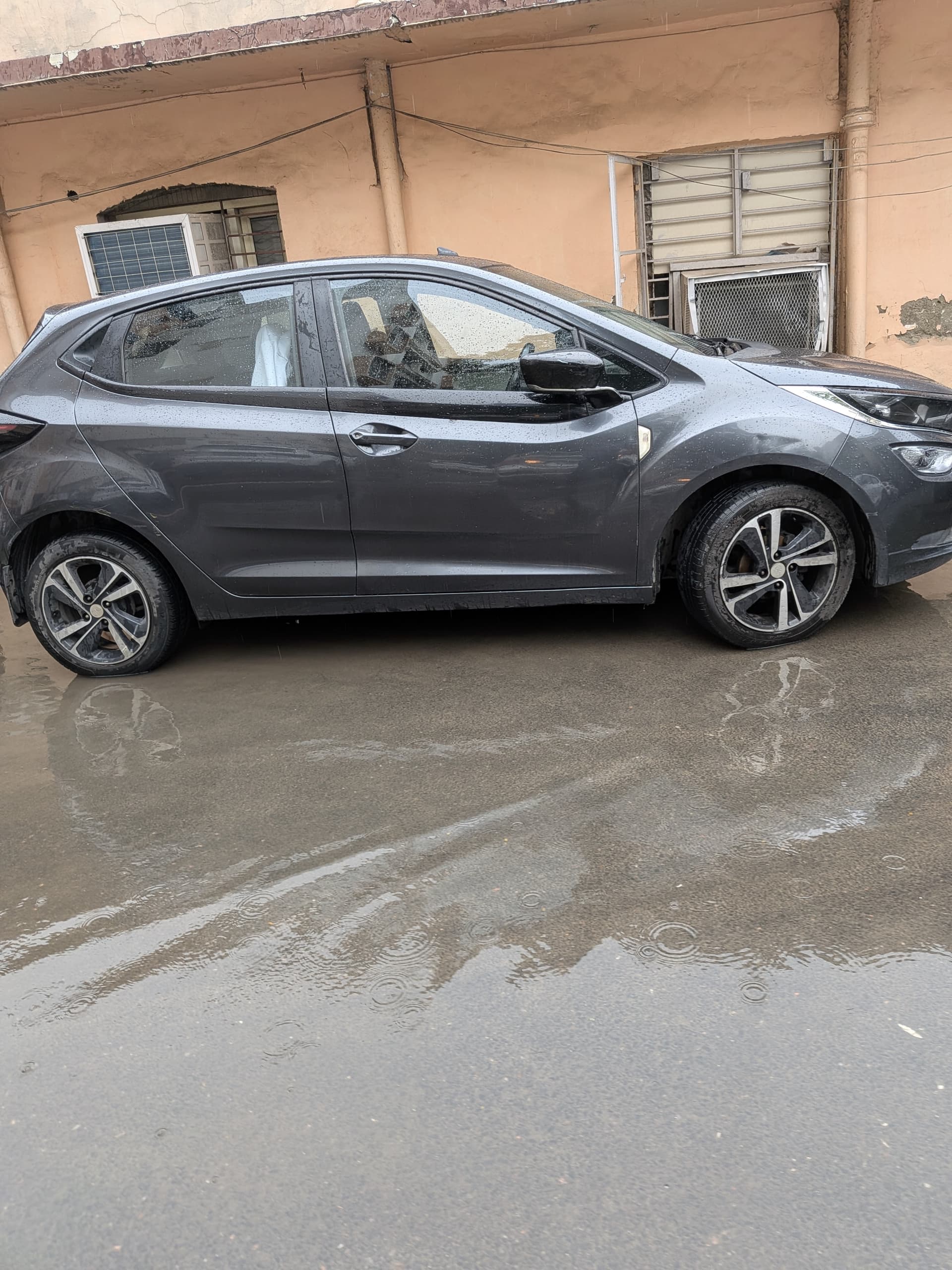 Tata TATA ALTROZ XZ 1.2 RTN BS6 2021 exterior | Hooter