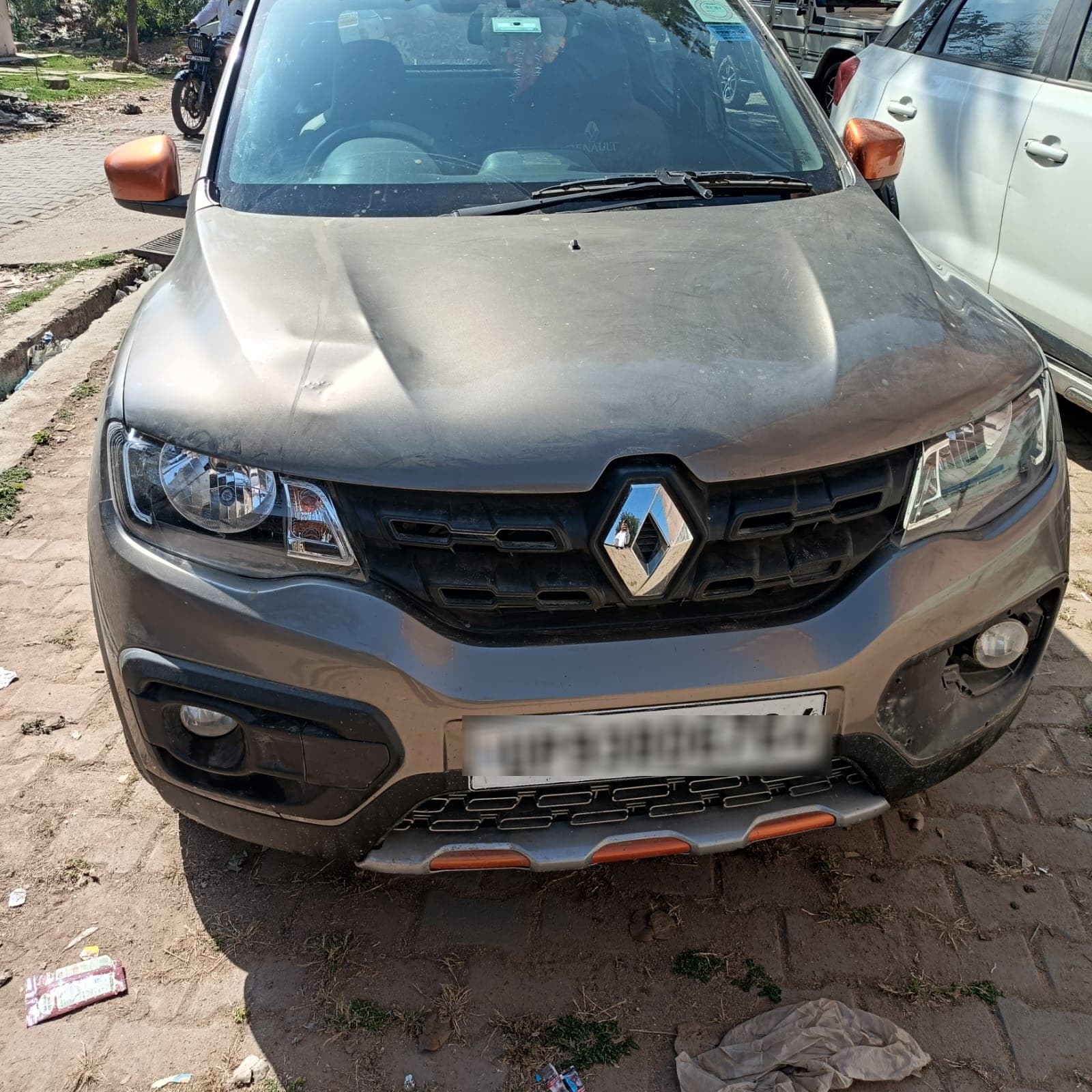 Renault RENAULT KWID RXT 1.0 CLIMBER 2018 exterior | Hooter