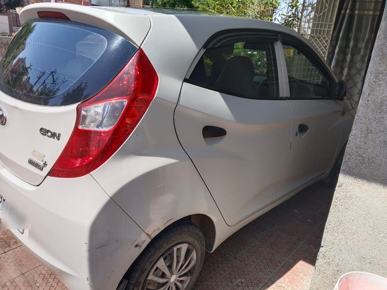 Hyundai EON DLITE DLITE 2013 exterior | Hooter
