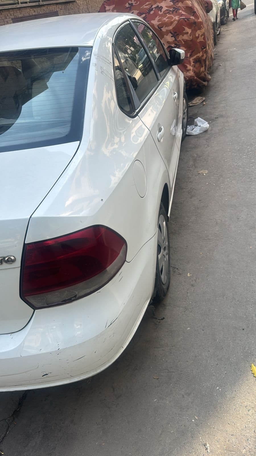 Volkswagen Vento 1.6L (Petrol) Trendline 2011 exterior | Hooter