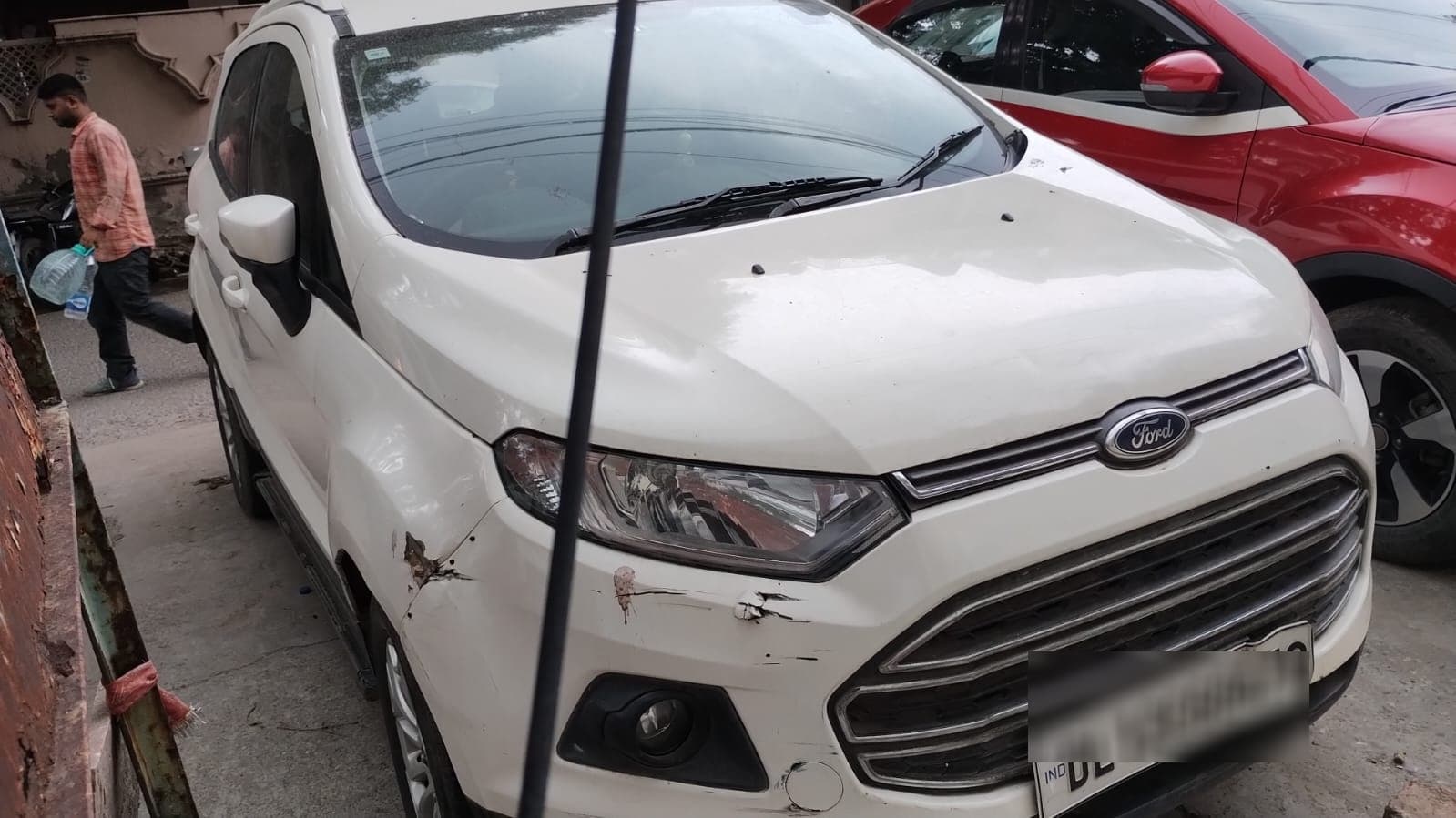 Ford ECOSPORT 1.5 P Titanium 2013 exterior | Hooter