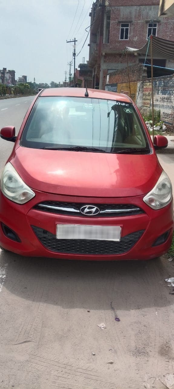 Hyundai I 10 SPORTZ 1.2 2010 exterior | Hooter