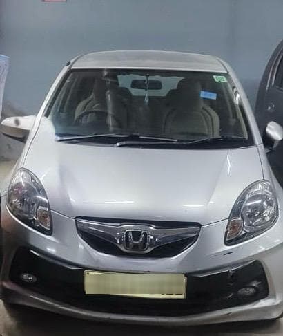 Honda BRIO VX BL 2013 exterior | Hooter