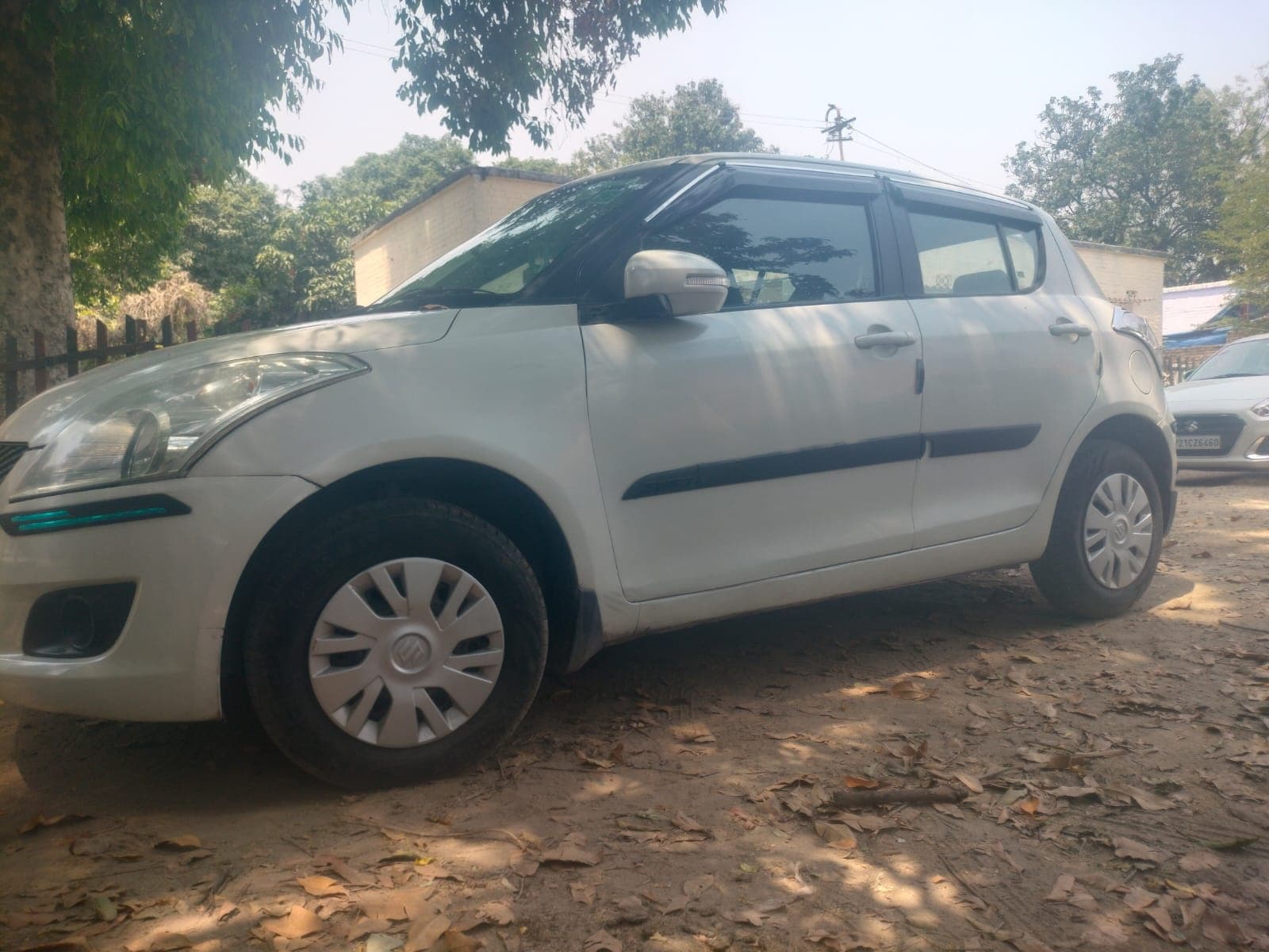 Maruti Suzuki SWIFT VDI 2014 exterior | Hooter
