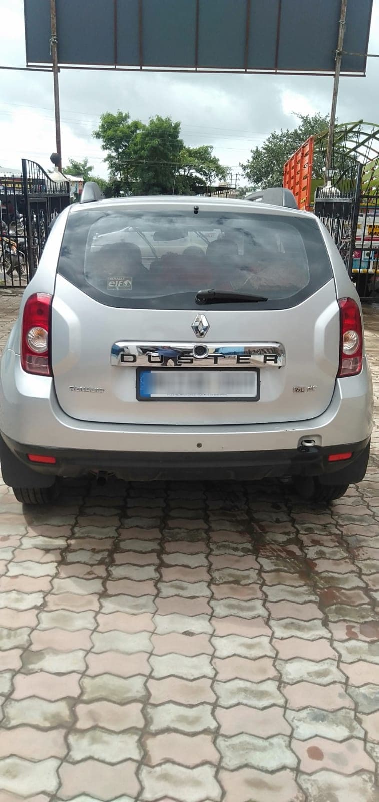 Renault DUSTER DIESEL HP RXL 2014 exterior | Hooter