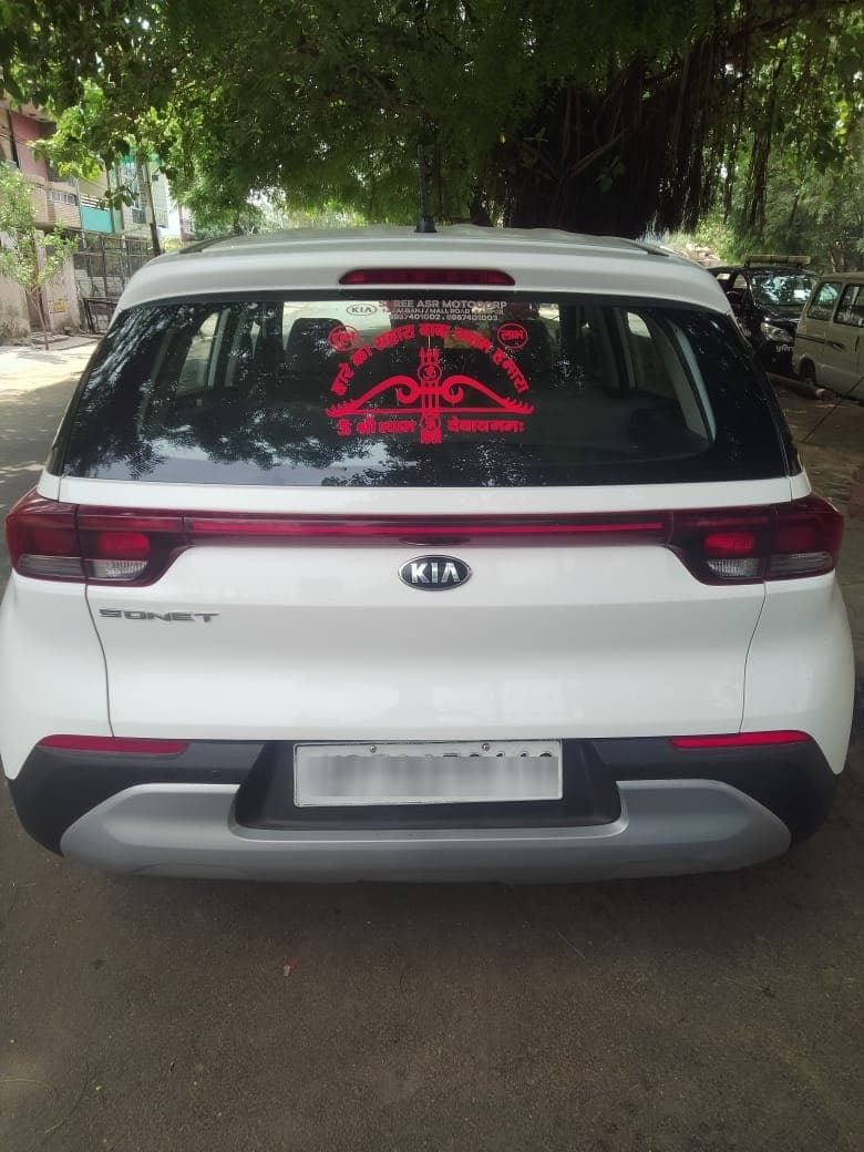 Kia SONET D1.5 6MT HTK 2020 exterior | Hooter