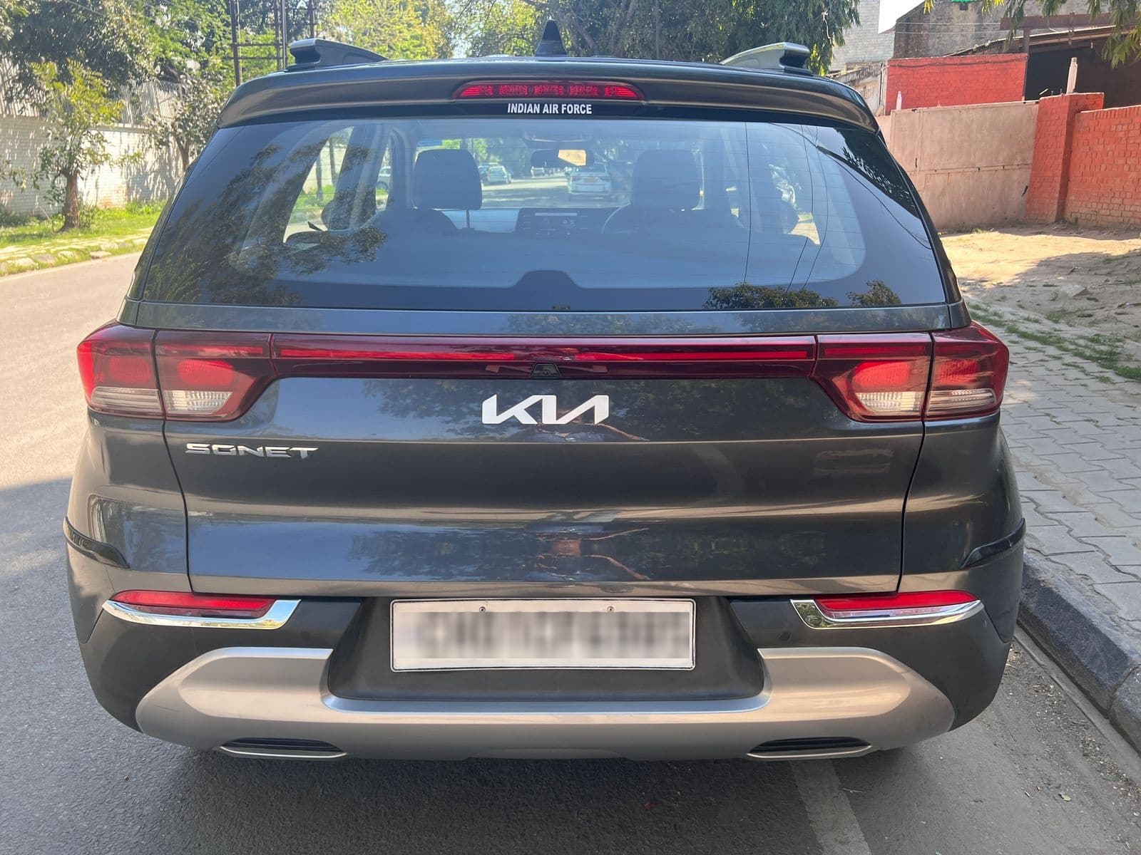 Kia SONET G1.2 5MT HTK PLUS 2021 exterior | Hooter