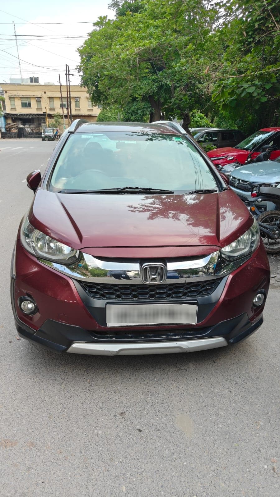 Honda WR-V 1.2 VX MT (I-VTEC) 2018 exterior | Hooter