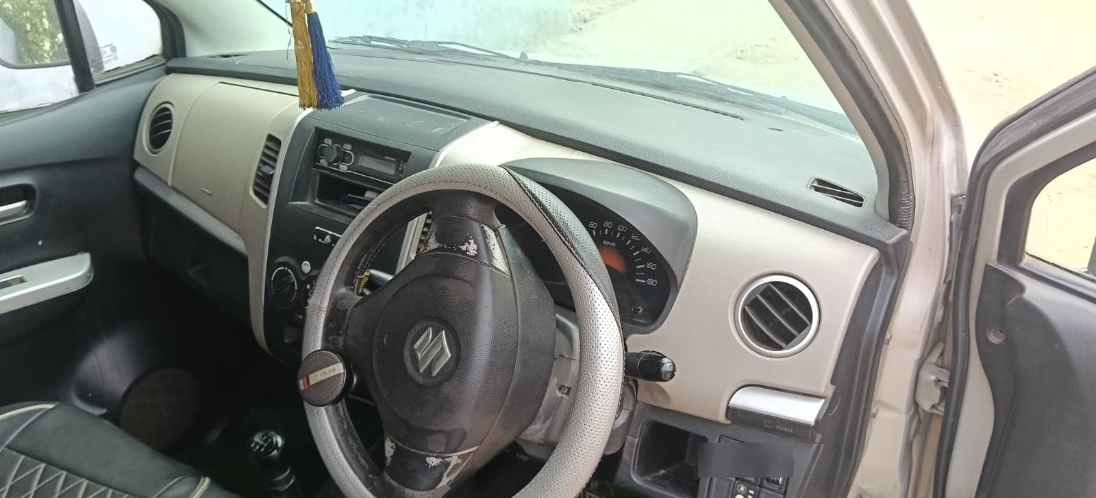 Maruti Suzuki WAGON R LXI 2015 exterior | Hooter