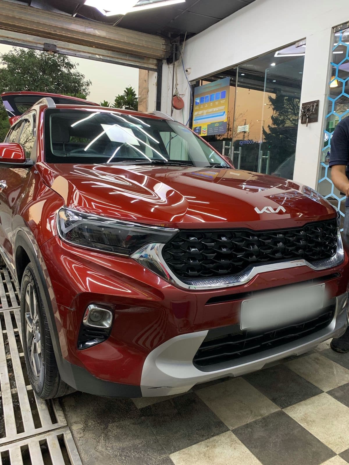 Kia SONET G1.0T IMT HTX 2021 exterior | Hooter