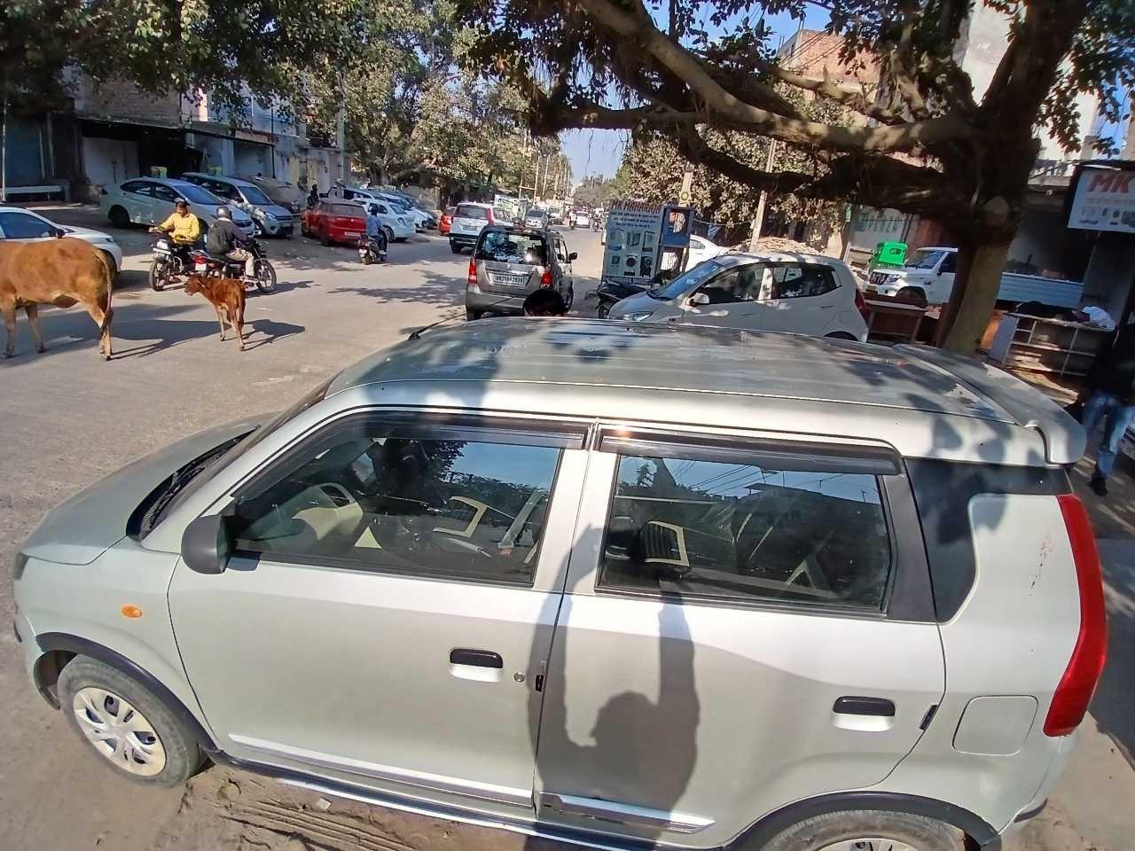 LOOK_AROUND image for WAGONR LXI(O) 1.0L