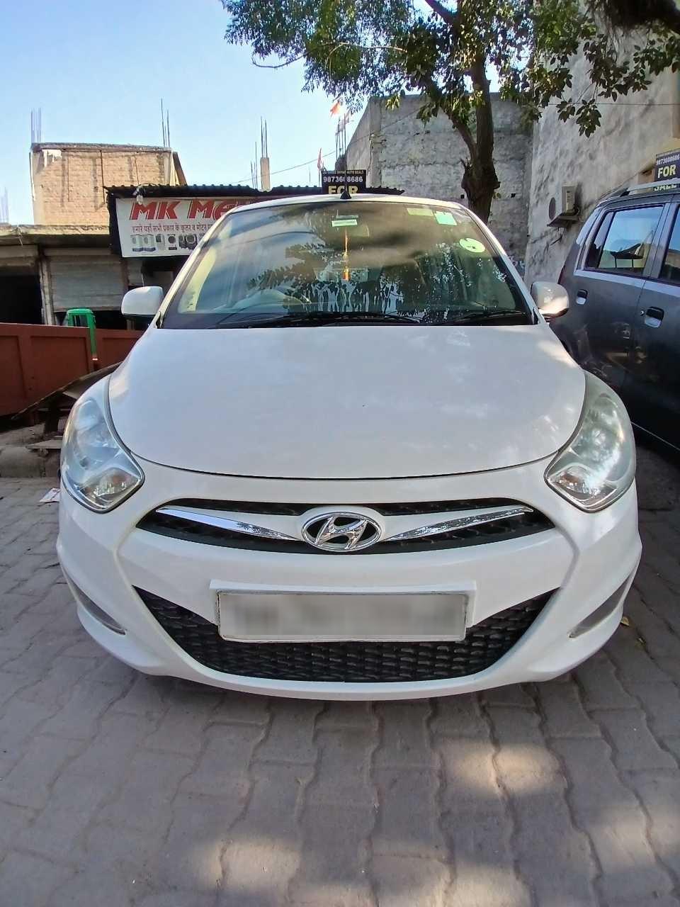 EXTERIOR image for I 10 PETROL