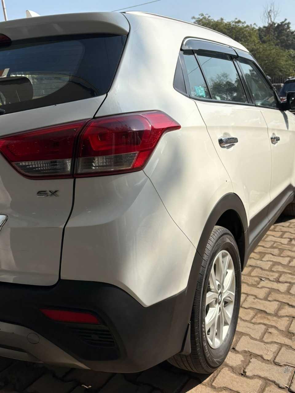 LOOK_AROUND image for Hyundai CRETA 1.6 CRDI SX