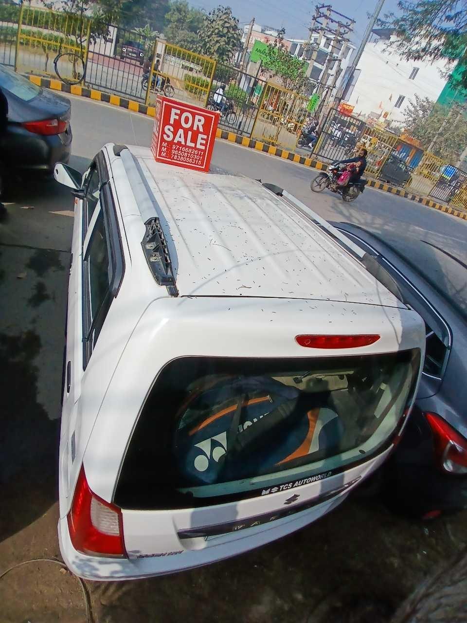 LOOK_AROUND image for MARUTI WAGON R GREEN LXI