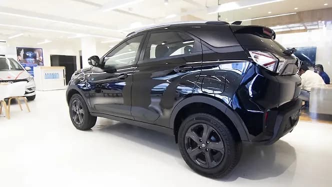 Tata Nexon EV [2020-2022] Left Rear Three Quarter