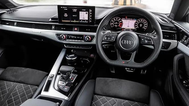 Audi RS5 Dashboard