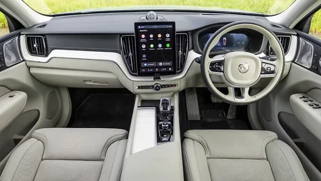 Volvo XC60 Dashboard