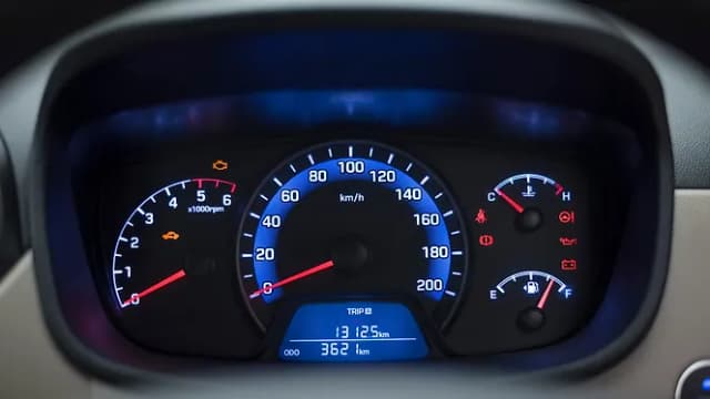 Hyundai Xcent Instrument Cluster