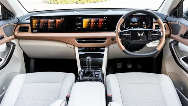 Mahindra XUV 7XO Dashboard | Hooter