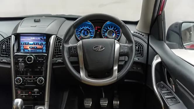 Mahindra XUV500 Steering Wheel | Hooter